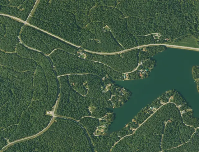 Foto aérea de la zona 4 de terrenos en venta en Cherokee Village, Arkansas
